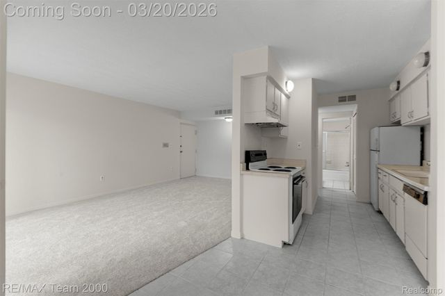 33379 Fargo Street Unit 1, Livonia, MI 48152