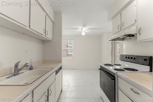 33379 Fargo Street Unit 1, Livonia, MI 48152