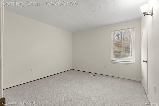 33379 Fargo Street Unit 1, Livonia, MI 48152