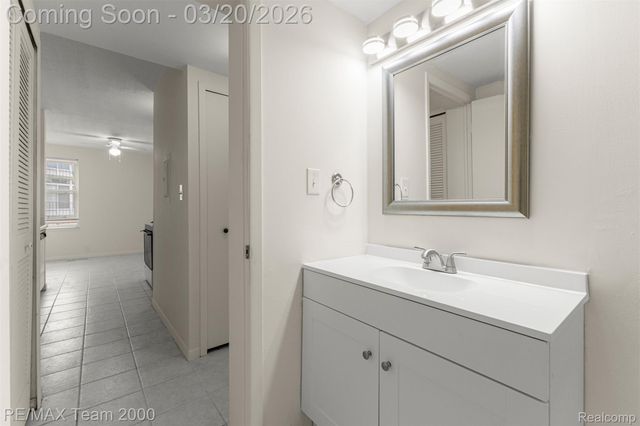 33379 Fargo Street Unit 1, Livonia, MI 48152