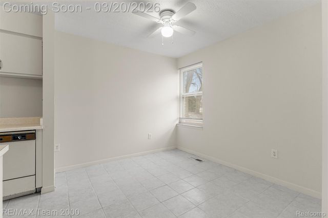 33379 Fargo Street Unit 1, Livonia, MI 48152