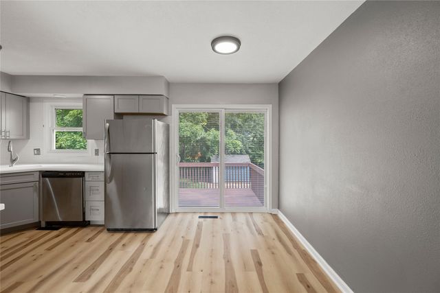 411 NW 7th Street, Grimes, IA 50111