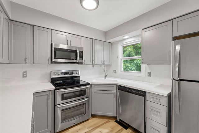 411 NW 7th Street, Grimes, IA 50111