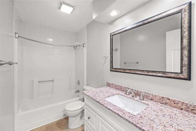 411 NW 7th Street, Grimes, IA 50111