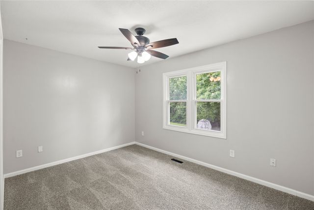 411 NW 7th Street, Grimes, IA 50111