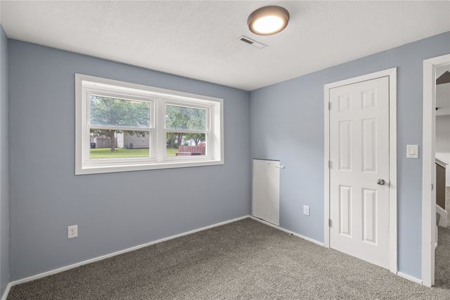 411 NW 7th Street, Grimes, IA 50111