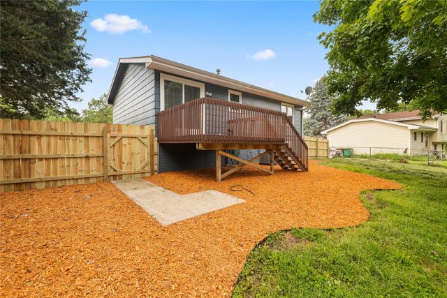 411 NW 7th Street, Grimes, IA 50111