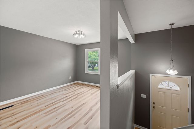 411 NW 7th Street, Grimes, IA 50111