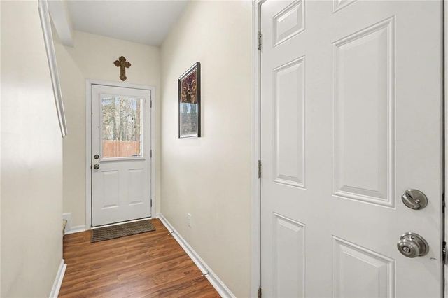 537 Ridge View Crossing, Woodstock, GA 30188