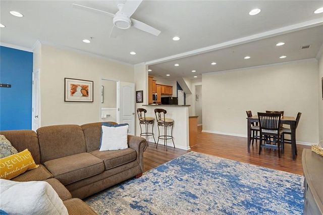 537 Ridge View Crossing, Woodstock, GA 30188