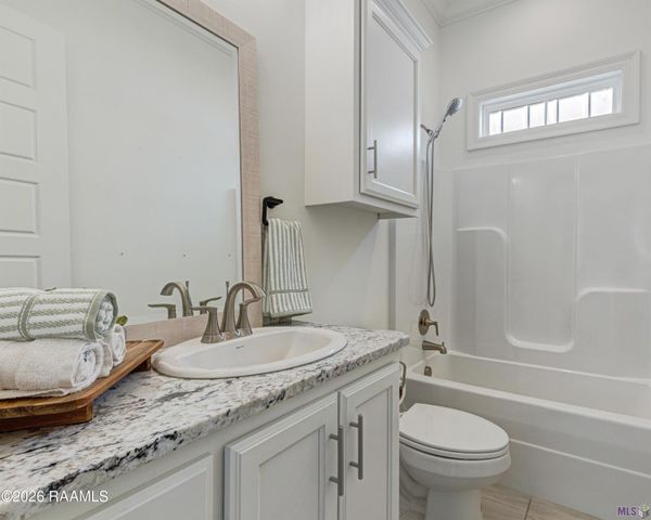 209 Manor House Lane, Lafayette, LA 70507