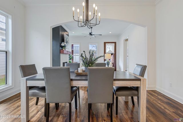 209 Manor House Lane, Lafayette, LA 70507