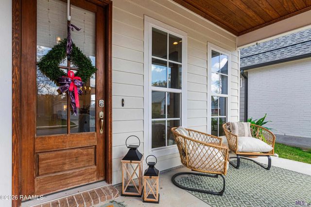 209 Manor House Lane, Lafayette, LA 70507