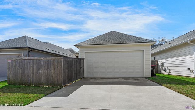 209 Manor House Lane, Lafayette, LA 70507