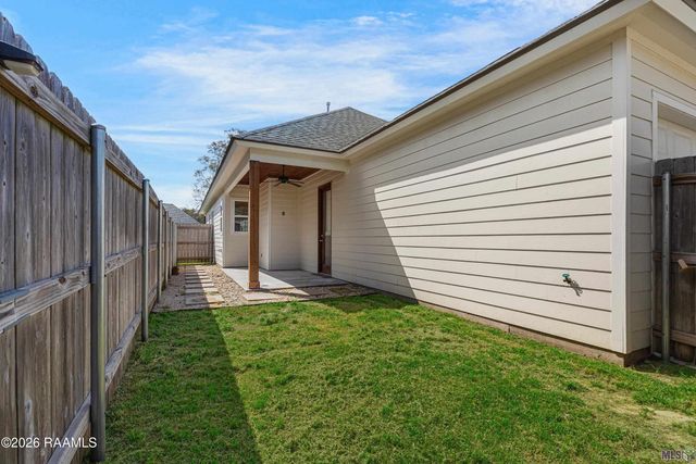 209 Manor House Lane, Lafayette, LA 70507