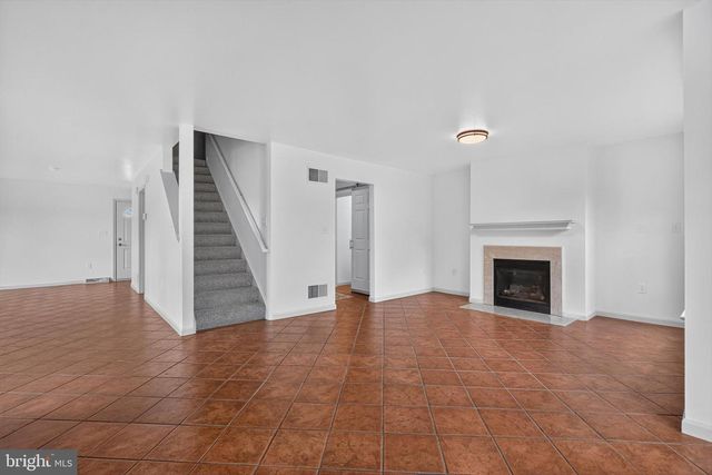 624 BARTLETT DR, Dallastown, PA 17313