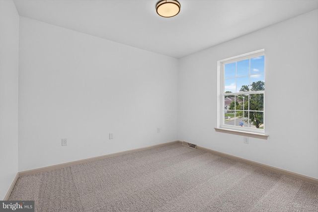 624 BARTLETT DR, Dallastown, PA 17313