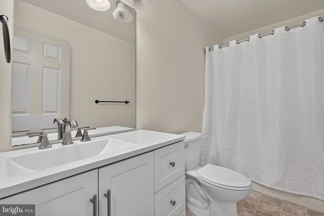 624 BARTLETT DR, Dallastown, PA 17313