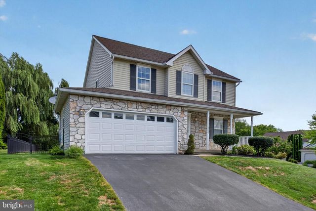 624 BARTLETT DR, Dallastown, PA 17313