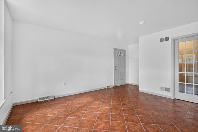 624 BARTLETT DR, Dallastown, PA 17313