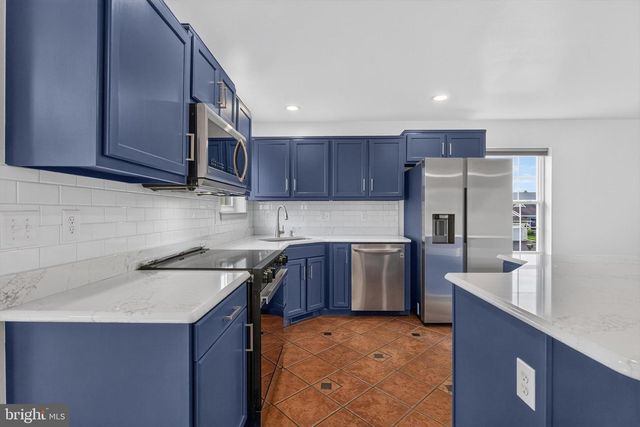 624 BARTLETT DR, Dallastown, PA 17313