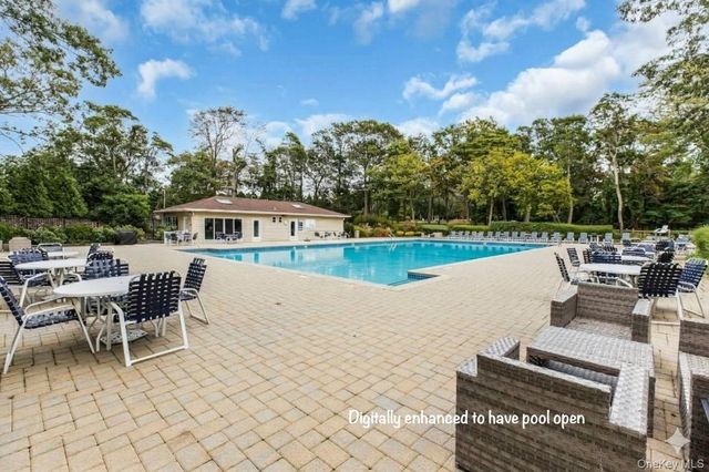 3103 Bluffs Drive S, Baiting Hollow, NY 11933