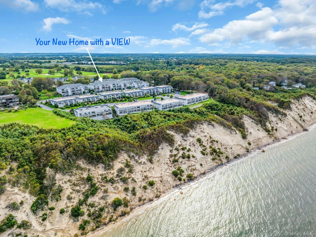 3103 Bluffs Drive S, Baiting Hollow, NY 11933