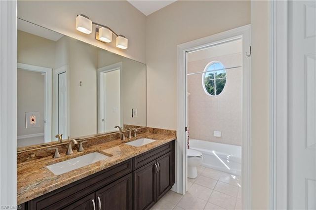 1158 Oakes BLVD, Naples, FL 34119