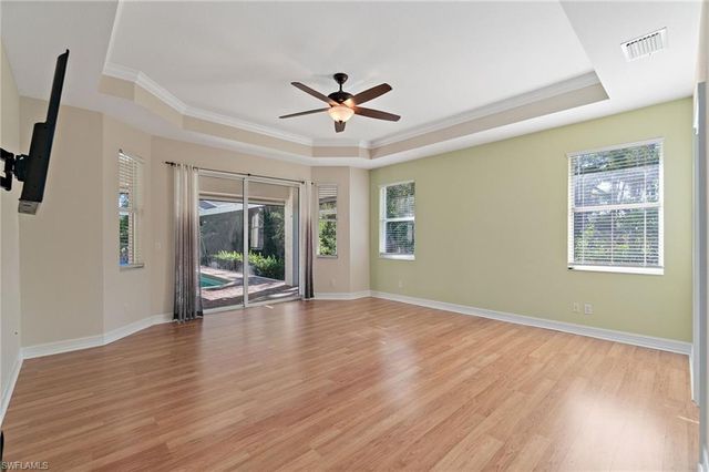 1158 Oakes BLVD, Naples, FL 34119