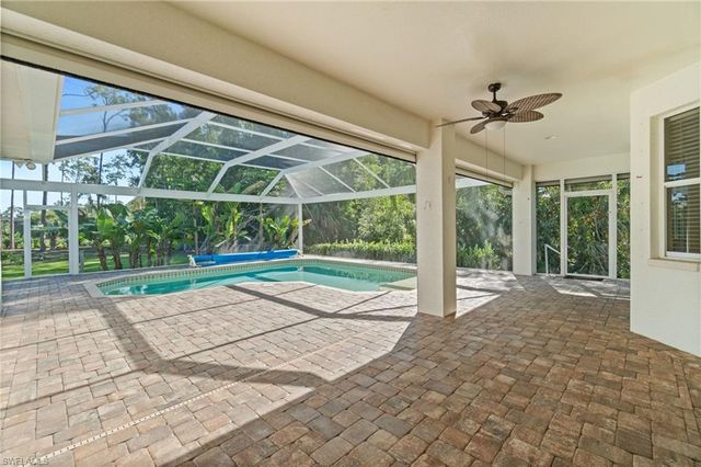 1158 Oakes BLVD, Naples, FL 34119