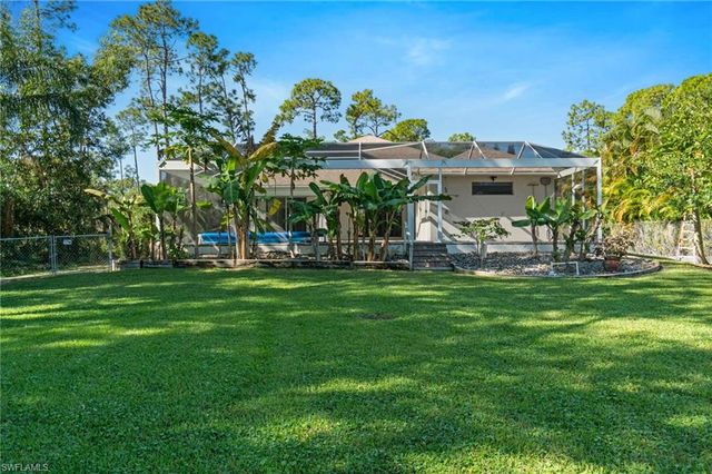 1158 Oakes BLVD, Naples, FL 34119