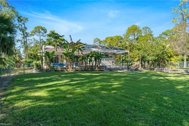 1158 Oakes BLVD, Naples, FL 34119