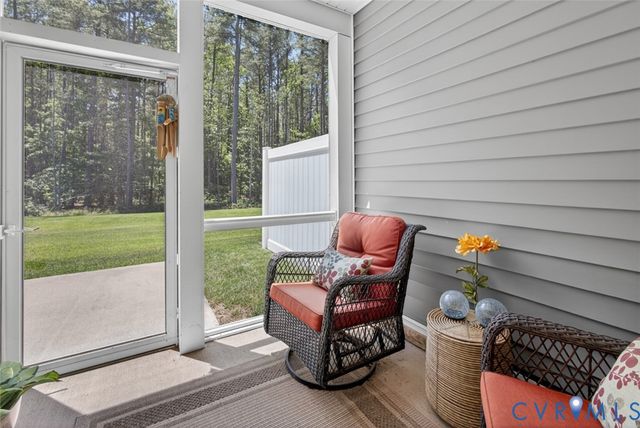 18333 Palisades Ct, Moseley, VA 23120