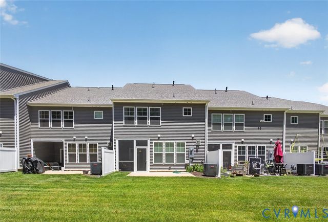 18333 Palisades Ct, Moseley, VA 23120