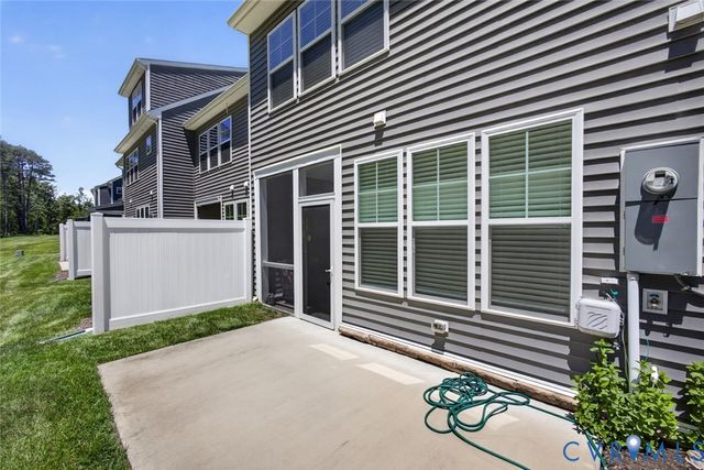18333 Palisades Ct, Moseley, VA 23120