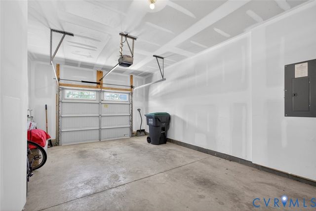 18333 Palisades Ct, Moseley, VA 23120
