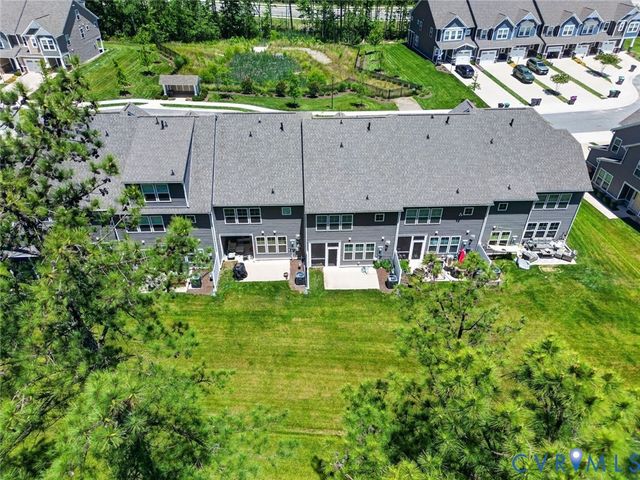 18333 Palisades Ct, Moseley, VA 23120