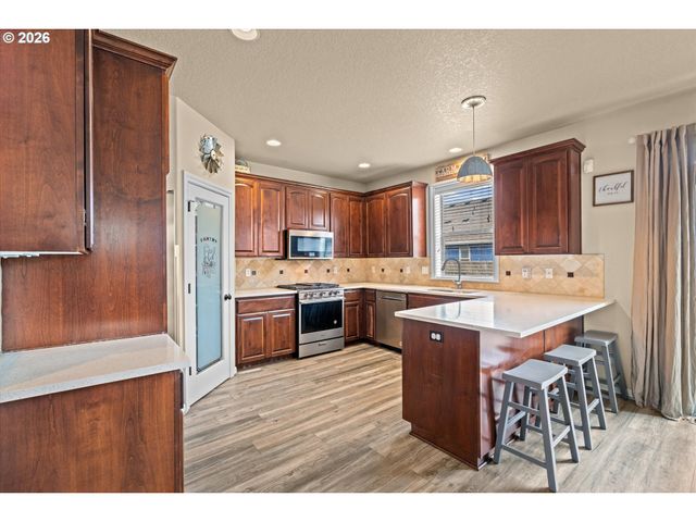 14707 SUGARPINE St, Oregon City, OR 97045