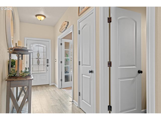 14707 SUGARPINE St, Oregon City, OR 97045