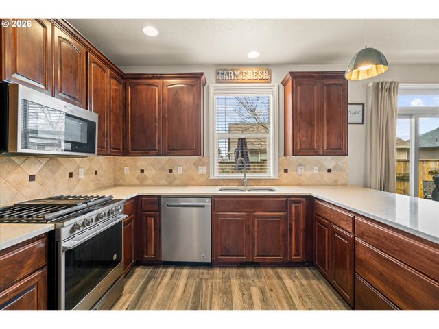 14707 SUGARPINE St, Oregon City, OR 97045