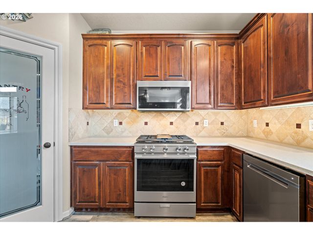 14707 SUGARPINE St, Oregon City, OR 97045