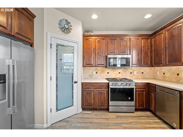 14707 SUGARPINE St, Oregon City, OR 97045