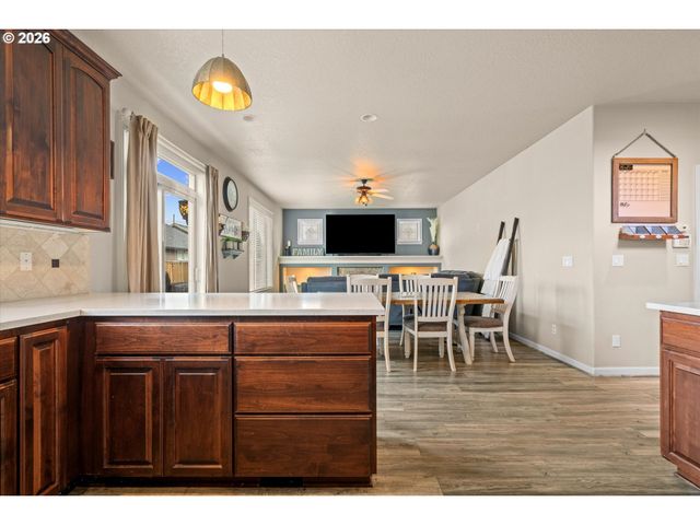 14707 SUGARPINE St, Oregon City, OR 97045