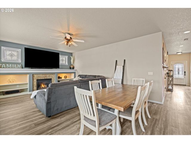 14707 SUGARPINE St, Oregon City, OR 97045