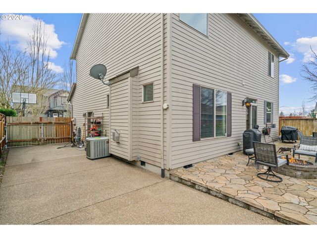 14707 SUGARPINE St, Oregon City, OR 97045