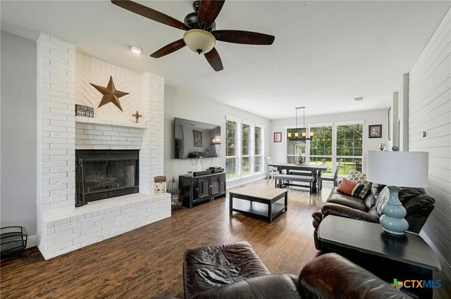 317 Foxglove Drive, Kyle, TX 78640