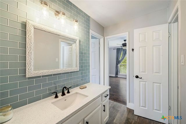 317 Foxglove Drive, Kyle, TX 78640