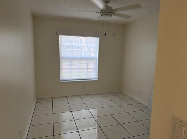 2181 NE 67th Street 603, Fort Lauderdale, FL 33308