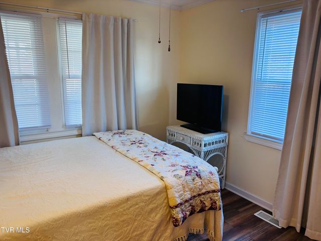 1644 Redwood Drive, Kingsport, TN 37664