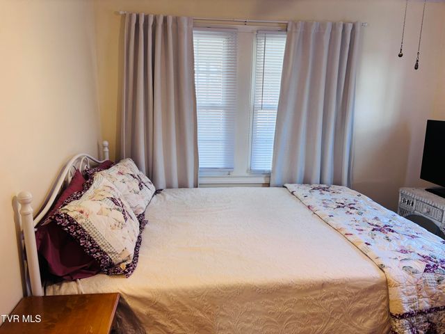 1644 Redwood Drive, Kingsport, TN 37664